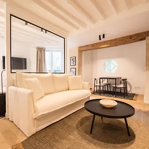 Cosy Nest In Saint Germain Paris